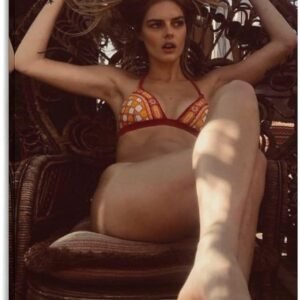 samara-weaving-sexy-poster-wall-art